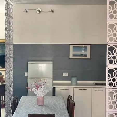Loft Con Ampio Terrazzo In Centro Storico A LʼAquila