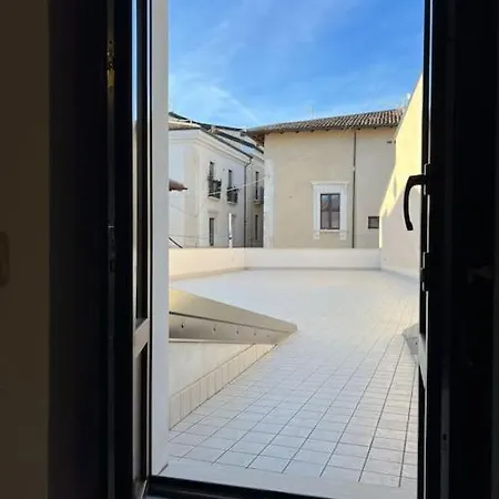 Loft Con Ampio Terrazzo In Centro Storico A